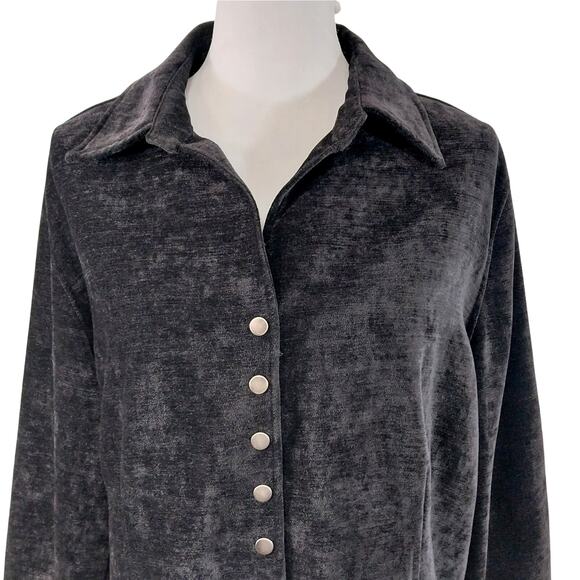 NWOT! CHRISTOPHER & BANKS! BLACK CRUSHED VELVET FULL SNAP FRONT TOP! SZ XL - Picture 3 of 9